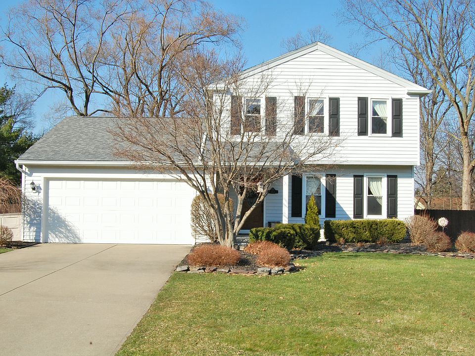 1st image of 403 Sturbridge Dr