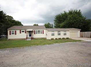 1020 N 13th St, Springfield, IL 62702