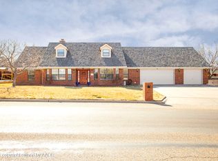 505 Broadmoor St, Borger, TX 79007