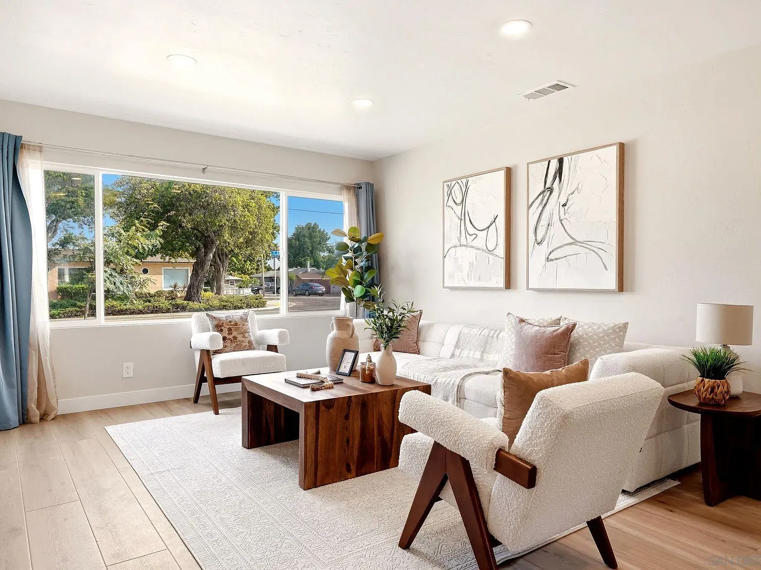 3 bed, 2.0 bath, 1269 sqft, $3,550 — Photo 4