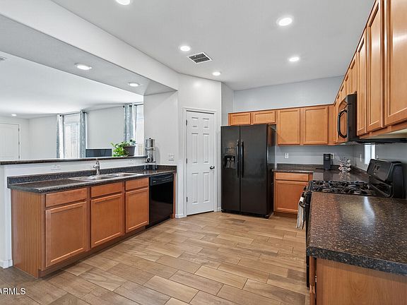 4th image of 98 S 196th Ln