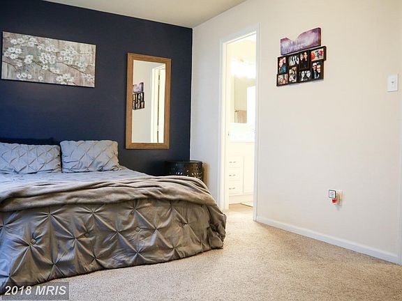 Bedroom (Master)