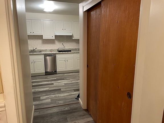 4th image of 491 11th Ave