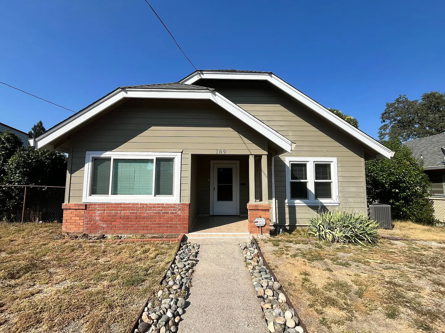 189 College Way — Photo 1