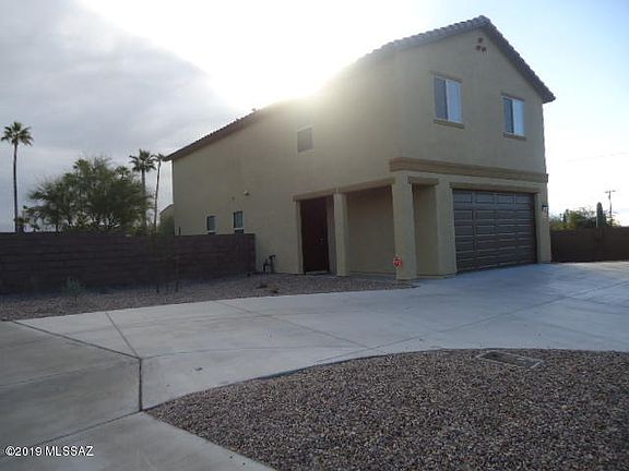 2nd image of 6201 N Catalano Villa Pl