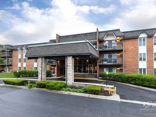 4224 Saratoga Ave APT J117, Downers Grove, IL 60515