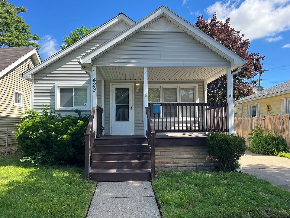 429 E Milton Ave