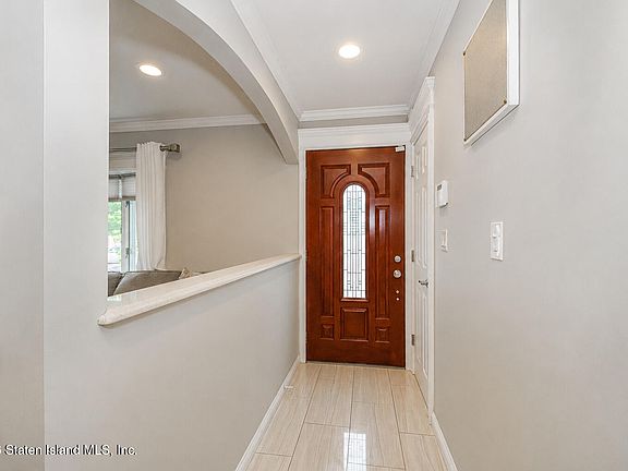 4th image of 234 Atlantic Ave
