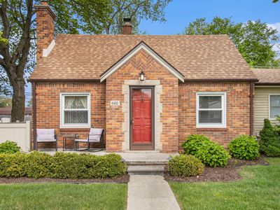 8492 Fremont St, Westland, MI, 48185