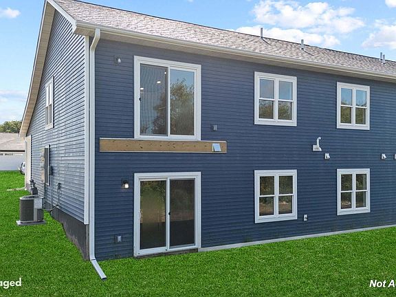 3rd image of 411 Finvold St
