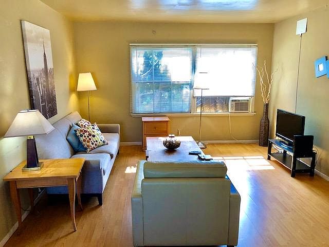1st image of 2104 Delaware Ave APT A