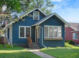 2211 4th Ave N, Grand Forks, ND 58203