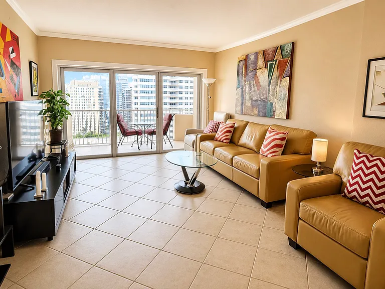 1980 S Ocean Dr #15K — Photo 3
