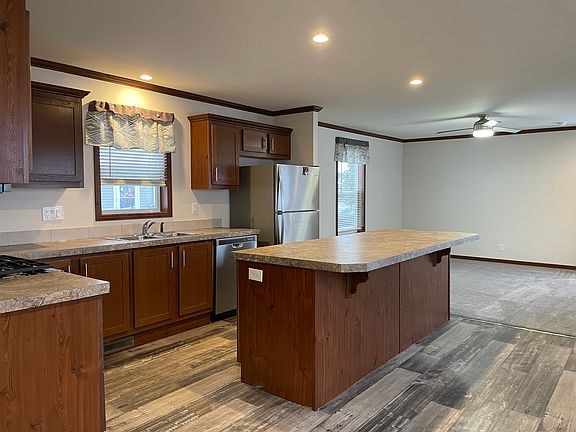Kitchen to LR