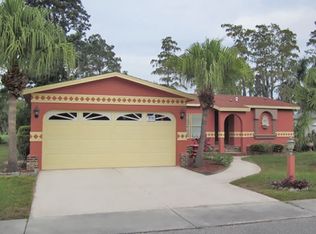 315 San Remo Ln, N Fort Myers, FL 33903