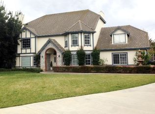 2309 Castlegate Ln, Vista, CA 92084