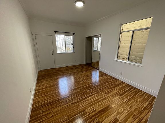 4th image of 579 Valencia St