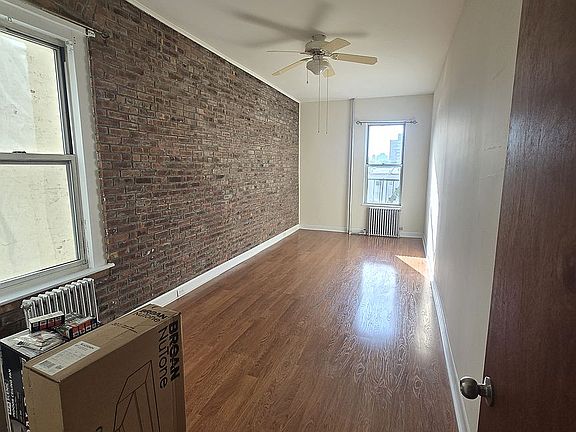 3rd image of 3284 30th St APT 3L