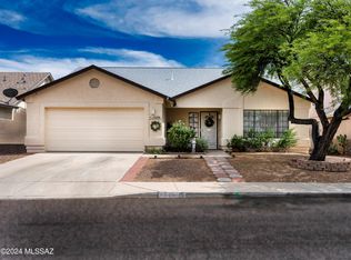 10246 E Essex Village Dr, Tucson, AZ 85748