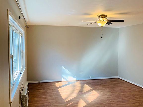 3rd image of 216 S Oak Park Ave APT 4