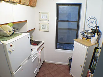 Rented by Glasser Realty LLC