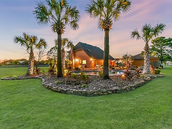 4th image of 1511 Old Alvin Rd