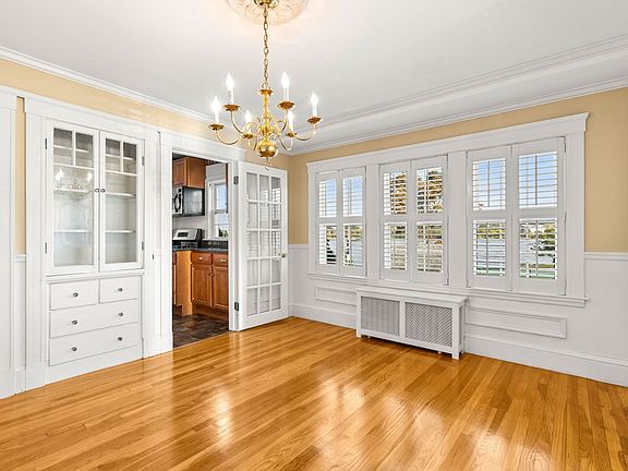 4th image of 2 Orchard St #1