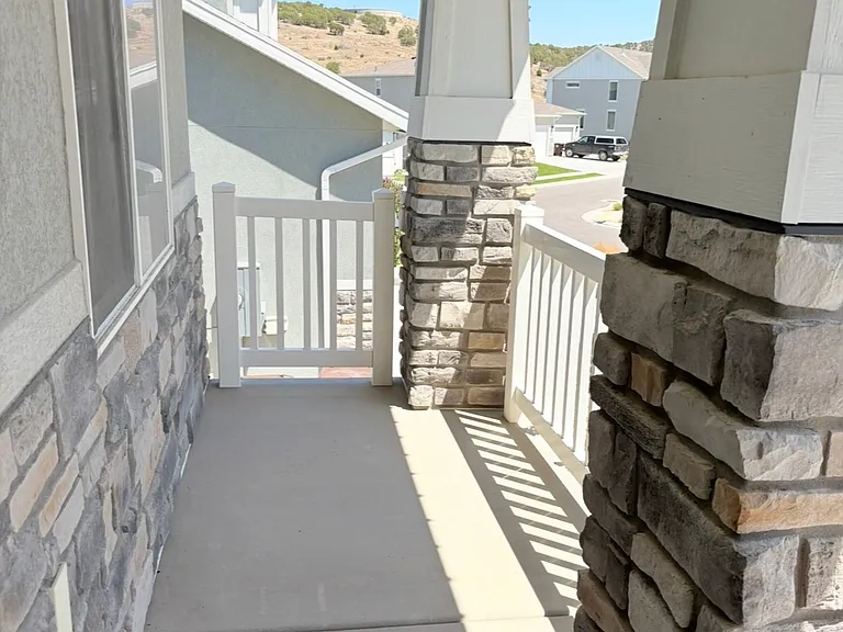 2693 E Gambel Oaks Dr — Photo 2