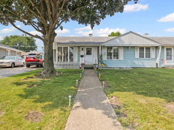 8766 S Duffy Ave, Hometown, IL 60456