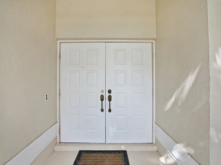 10567 Paso Fino Dr — Photo 36