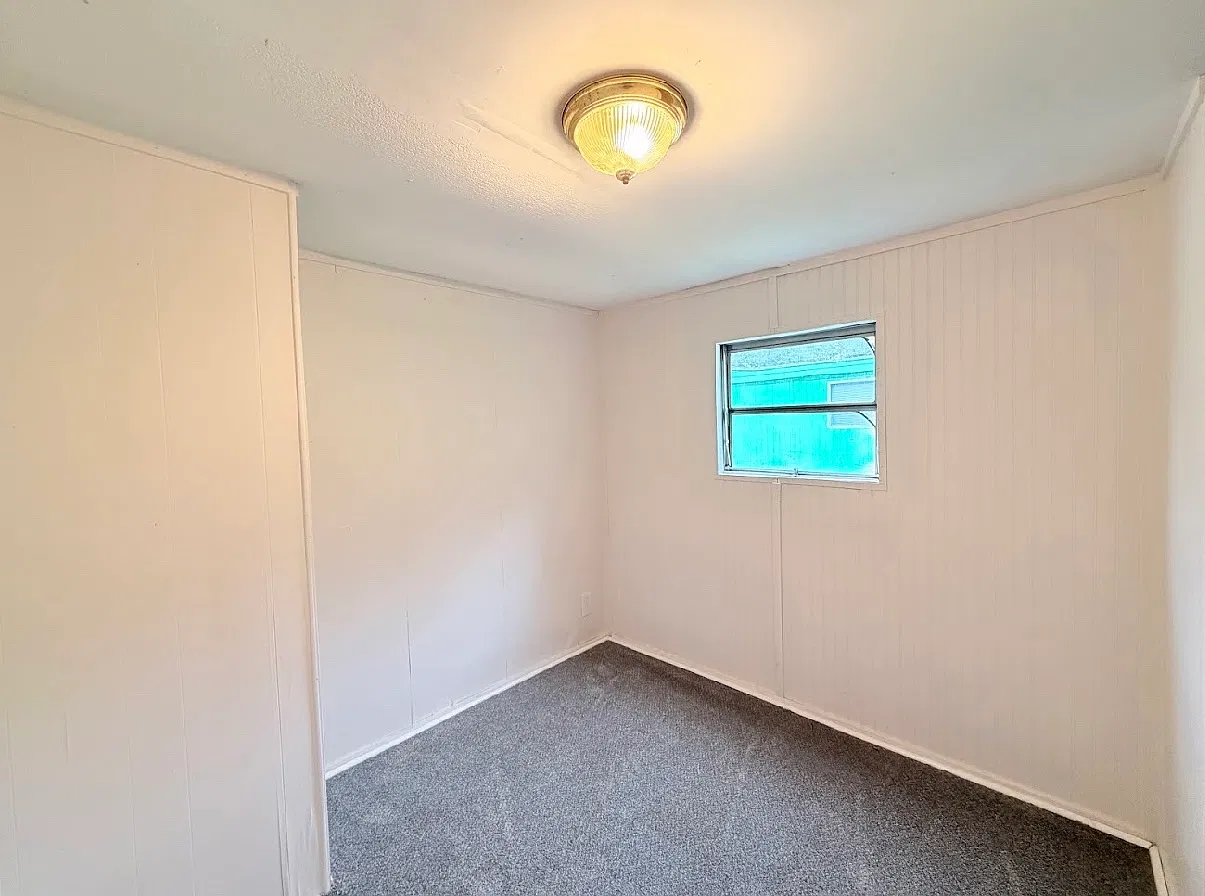 2 bed, 1000 sqft, $1,150 — Photo 4