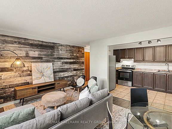 5th image of 898 Elmsmere Rd #2