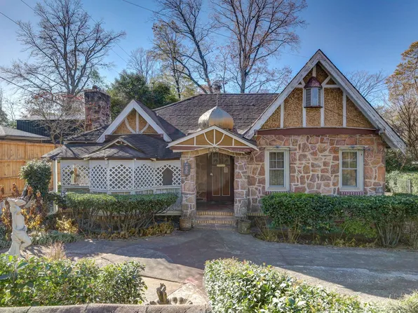 827 N Franklin Rd, Greenville, SC 29617