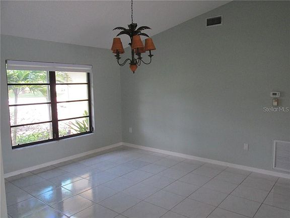5th image of 1678 Waxwing Ct