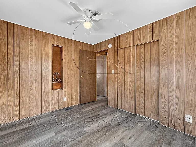 16450 Monterey St — Photo 12