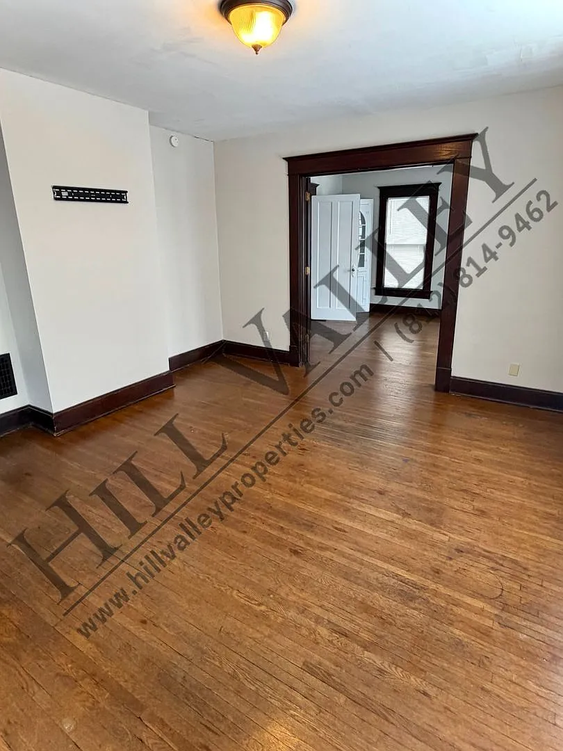 1623-1623 1/2 Ohio St — Photo 4