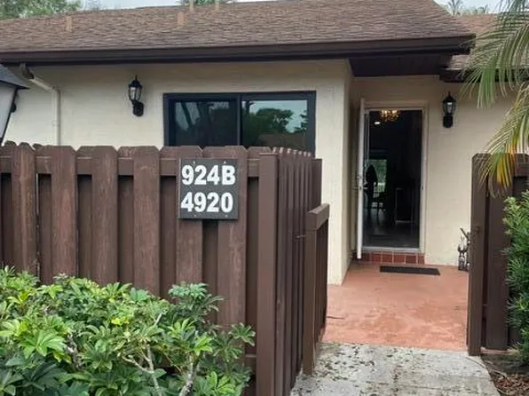 4920 SABLE PINE Circle #B, West Palm Beach, FL 33417