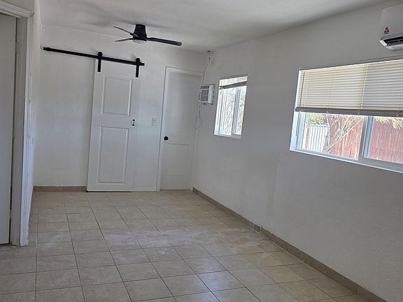 2nd image of 83198 Avenue 44 APT 4