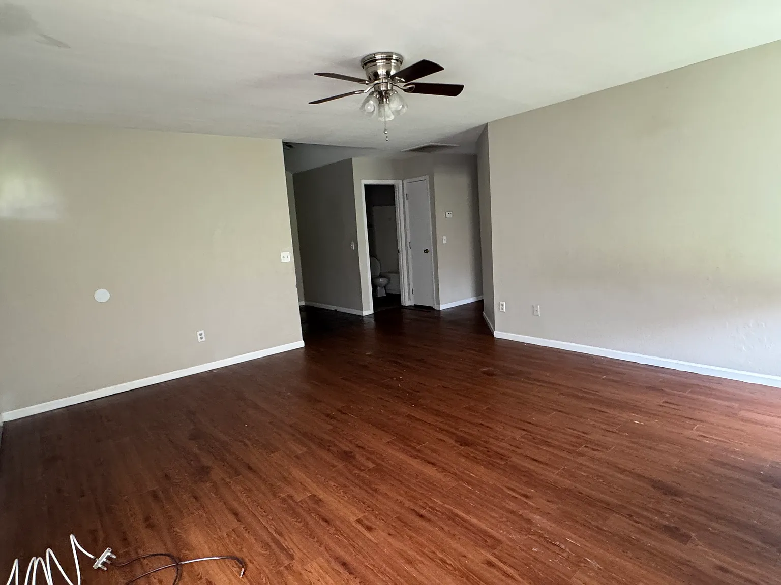 3 bed, $1,350 — Photo 3