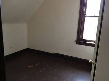 3rd image of 325 W McMillan St #2
