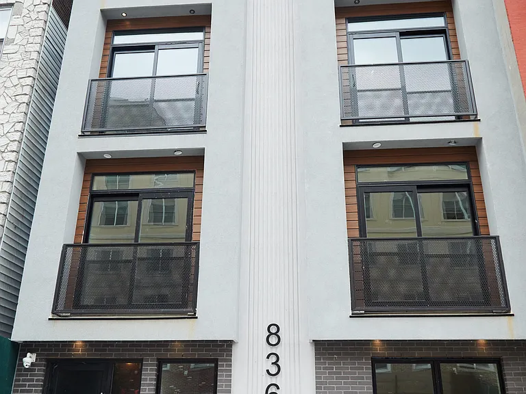 836 Monroe St #3B — Photo 10