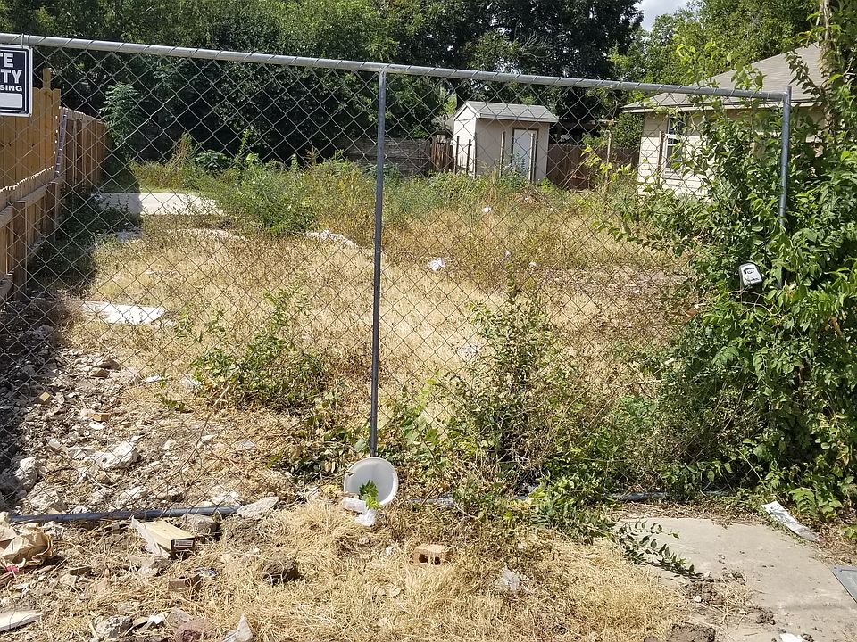 1st image of 2115 Herbert Ln