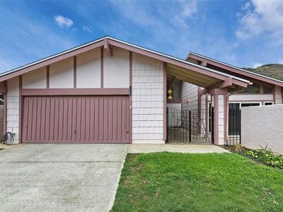 1242 Honokahua St, Honolulu, HI, 96825