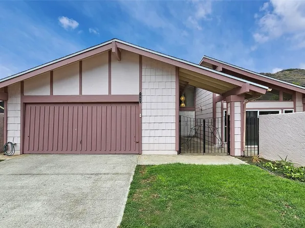 1242 Honokahua St, Honolulu, HI 96825