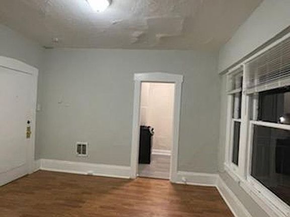 5th image of 370 Ellis St #11