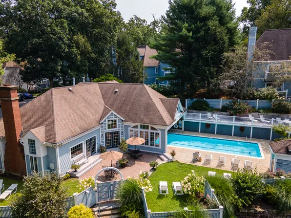 213 Old Pond Lane #213, Norwich, CT 06360