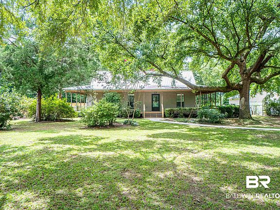 3rd image of 10349 Longview Dr W