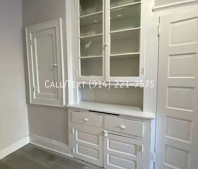 14 Coyle Pl #4D — Photo 1