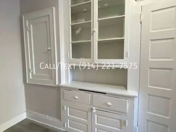 14 Coyle Pl, Yonkers, NY