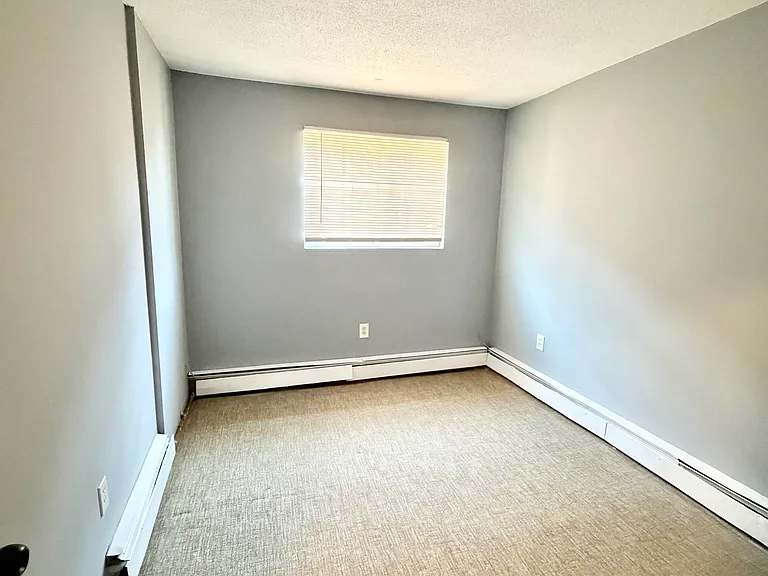 71 Williams St #B — Photo 9